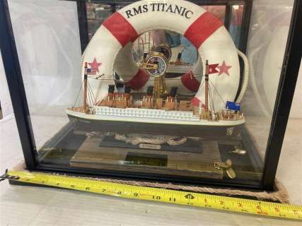 1997 "Titanic" Decking & Rope Movie Props w/Glass Case COA | misc / divers