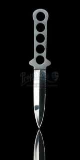 JAMES BOND: DIE ANOTHER DAY (2002) - Lot 241 - Jinx‘s (Halle Berry) Hero Throwing Knife