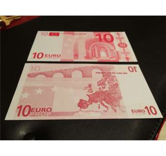 Now You See Me movie prop five bank notes used in opening bank robbery scene and dropped on audience | Piece of the Past