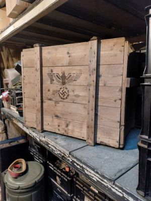 Original movie prop " MONUMENTS MEN" WOODEN CRATE LARGE | eBay Europe (Buy It Now)