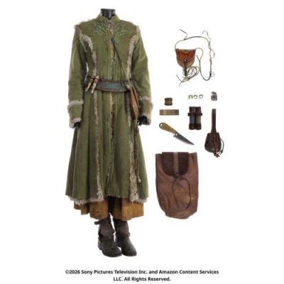 Wheel of Time, the (T.V. Series, 2021-2023) | Lot  24. Nynaeve al’Meara’s Travelling Costume | Propstore