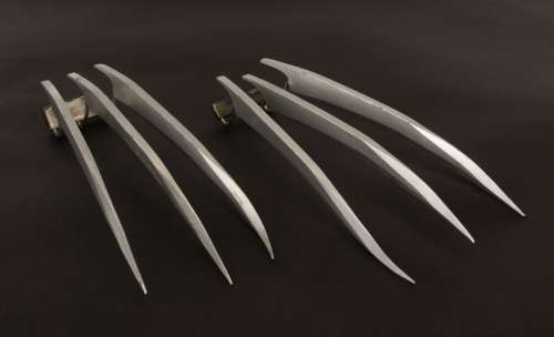Lot 192 - Hugh Jackman ‘Wolverine‘ stunt claws from X-Men.