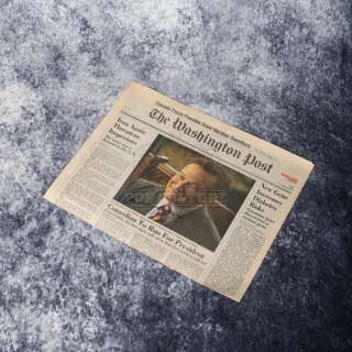 Lot 153 - Man of the Year - Robin Williams Autographed Prop Newspaper – A387