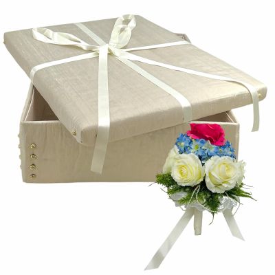 Lot 33: Wuthering Heights Cathy (Margot Robbie) Screen Used Wedding Bouquet & Wedding Dress Box | VIP Fan Auctions