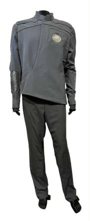 Lot 8 - After Earth (2013) - Cypher (Will Smith) 2-Piece Costume | Hanlin Auction Service