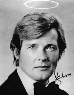 Roger Moore As Simon Templar - Autographed Photo "The Saint" Roger Moore with b’bc COA. | Catawiki