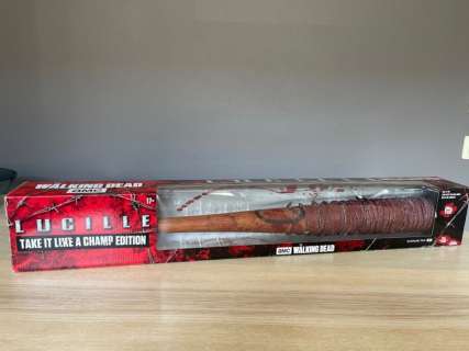 Themed collection - The Walking Dead: Beats Lucille - McFarlane Toys | Catawiki