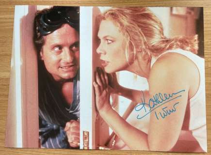 The War of the Roses - Kathleen Turner - signed, with COA | Catawiki