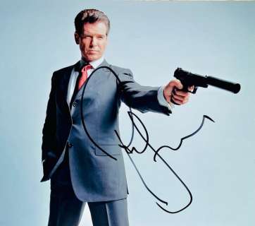 James Bond - Pierce Brosnan, signed with COA | Catawiki