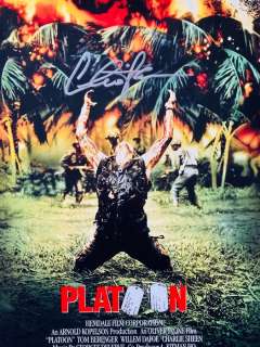 Platoon - Charlie Sheen - Signed 28x43 cm - With JSA COA | Catawiki