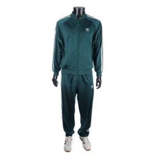 CARLITO‘S WAY (1993) - Lot 99 - David Kleinfeld‘s (Sean Penn) Autographed Adidas Tracksuit