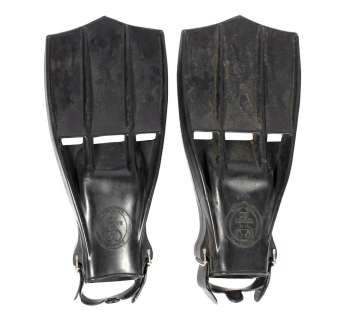 Richard Dreyfuss Prop Fins from Jaws. | Van Eaton Galleries