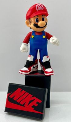Figurine - Super Mario - Nike Air Jordan OG Chicago - Plastic | Catawiki