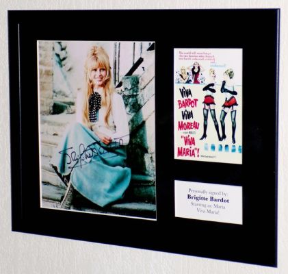 Viva Maria! - Brigitte Bardot (RIP) (Maria) Premium Framed, signed, Certificate of Authenticity | Catawiki