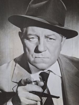 Attrib. Louis Page (1905-1990) - Jean Gabin, Maigret Sets a Trap (French: Maigret tend un piège) 1958 | Catawiki