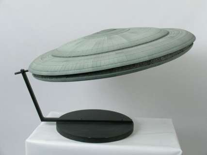 V (1984) Mothership | Premiere Props