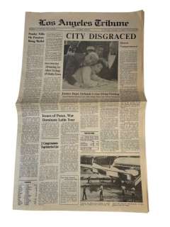 The Naked Gun: From the Files of Police Squad! (1988) - Los Angeles Tribune Newspaper | Hanlin Auction Service