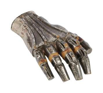 Star Wars: the Empire Strikes Back | C-3PO (Anthony Daniels) Right Hand Prop | Julien’s