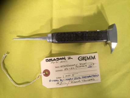 Grimm TV Show (2011-2017) - Stationary Pick Weapon | Hanlin Auction Service