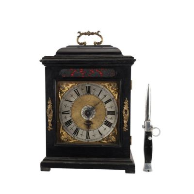 LARA CROFT: TOMB RAIDER (2001) - Lot #802 : Lara Croft‘s (Angelina Jolie) Metal Switchblade with The Clock‘s Storage Clock