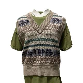 Lot 45 - Bottoms Hazel Callahan‘s Ruby Cruz Sweater Vest & Short Sleeve Shirt