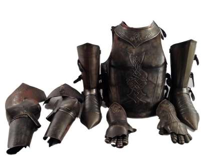 Lot 268 - Underworld: Rise of the Lycans Viktor (Bill Nighy) Hero Suit of Armour