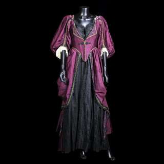 PIRATES OF THE CARIBBEAN: THE CURSE OF THE BLACK PEARL (2003) - Lot 292 - Elizabeth Swann‘s (Keira Knightley) Purple ‘Plank‘ Dress