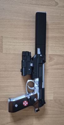 Resident Evil Umbrella Logo Samurai Edge Beretta w/ Suppressor Stand | eBay Europe (Buy It Now)