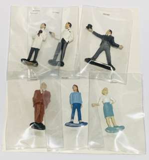 Lot 183 - James Bond - Vintage 60‘s Figure Set