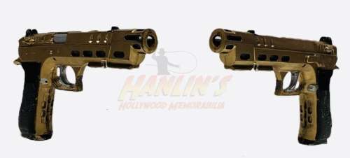 Bones (2001) - Set of 2 Gold Handguns used by Snoop Dogg (Jimmy Bones) | Hanlin Auction Service