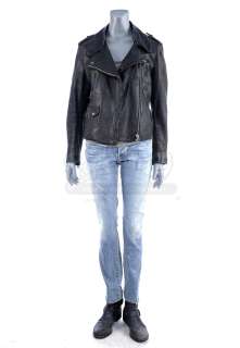 MARVEL‘S JESSICA JONES (TV SERIES) - Lot 39 - Jessica Jones‘ Rooftop Meeting with Luke Cage Costume with Leather Jacket