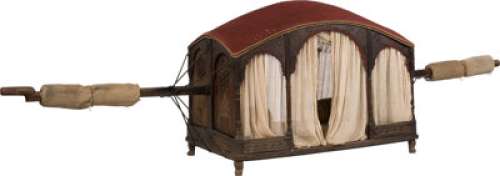 Tyrion Lannister (Peter Dinklage) Litter from Game of Thrones (HBO® Original 2011-2019, Season 2).