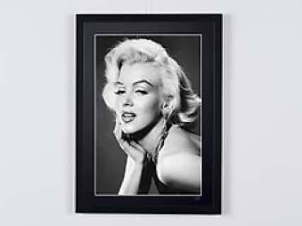 How to Marry a Millionaire 1953 - Marilyn Monroe - Luxury Wooden Framed 70X50 cm - Limited Edition Nr 03 of 30 - Serial ID 30313 - - Original Certificate (COA), Hologram Logo Editor and QR Code | Catawiki