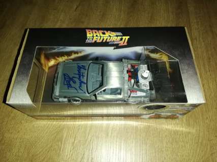 Back to the Future, Christopher Lloyd "Doc Brown" BTTF handsigned DeLorean Time Machine - in-person GCC Dortmund | Catawiki