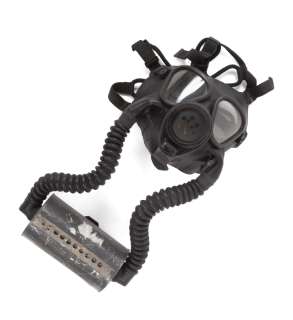 Lot 816 - SWAT TEAM GAS MASK PROP FROM GEORGE ROMERO‘S DAWN OF THE DEAD