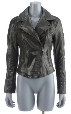 24 - Chloe O‘Brian‘s (Mary Lynn Rajskub) Photo-Matched Jacket