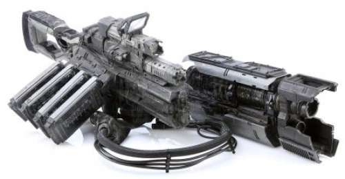 Spectral | Stunt Plasma Rifle and Accessories | Propstore