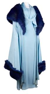 Lot 308 - Farscape | Virginia Hey "Pa‘U Zotoh Zhaan" Delvian Priestess Ensemble (With Photo)