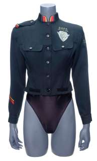 DEMOLITION MAN (1993) - Lot #601 : Lenina Huxley‘s (Sandra Bullock) S.A.P.D. Shirt