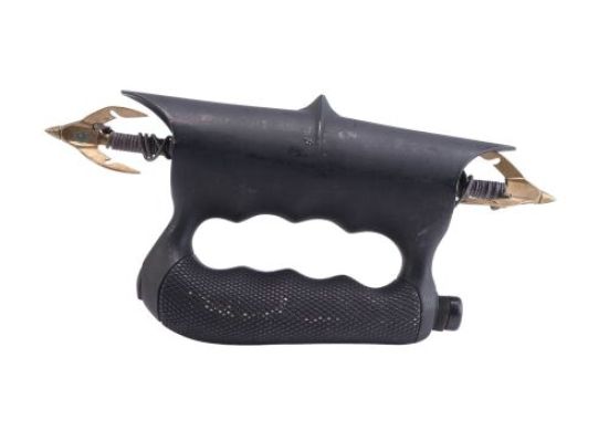 Batman Returns (1992) | Lot 40 : Batman’s (Michael Keaton) Zip-Line Grapple Gun | Propstore