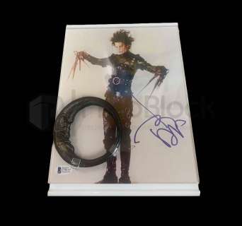 Edward Scissor Hands Belt Buckle Display | The Prop Block