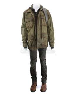 Colony - Lot 201 - S3E01 Marquis: Katie Bowman‘s Forest Hideaway Costume