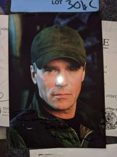 Stargate SG-1 Richard Dean Anderson Signed Photograph and Post Card signed by crew | Direct Liquidation