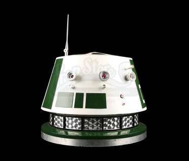 STAR WARS: THE LAST JEDI (2017) - Lot 785 - Y5-X2 Droid Dome