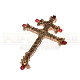 Uncharted – Prop “La Cruz de la Hermandad” (Red) - 55-12 | Icons of Pop Culture