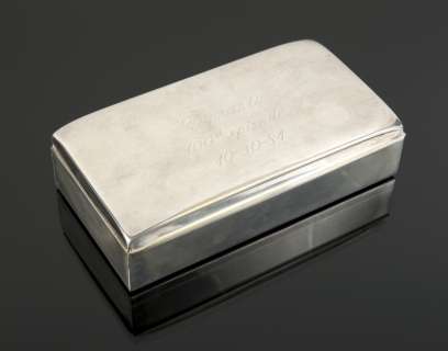 JOAN COLLINS SILVER TONE DYNASTY TRINKET BOX | Julien’s