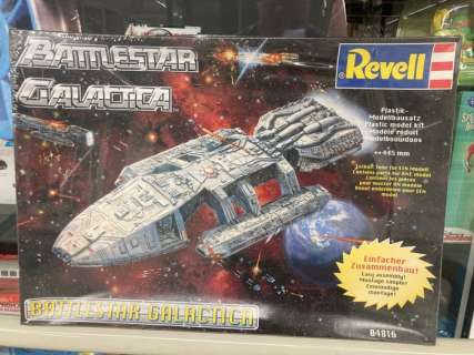 Assembly kit - Battlestar Galactica | Catawiki