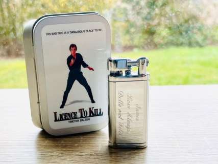 James Bond - It is a very rare replica, it is in perfect condition - see images and description - - Movie prop | Catawiki