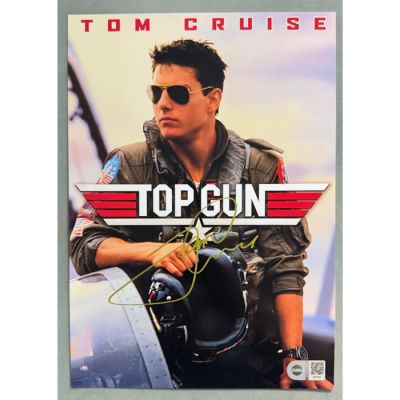 Top Gun - Tom Cruise ( Pete "|Maverick" Mitchell) - Hand-Signed in gold marker. SWAU hologram authentication code S67207 | Catawiki