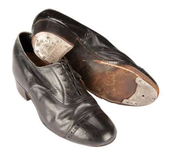 James Cagney’s original tap shoes for his sole Oscar-winning performance in Yankee Doodle Dandy | Profiles in History